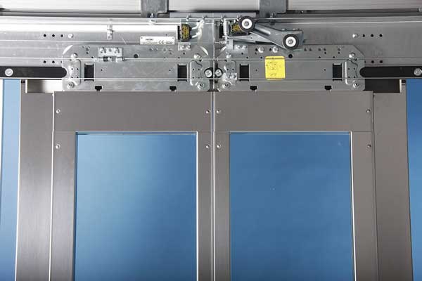 درب کابین آسانسور